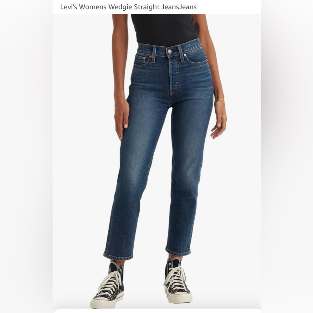 Levi’s Wedgie Straight